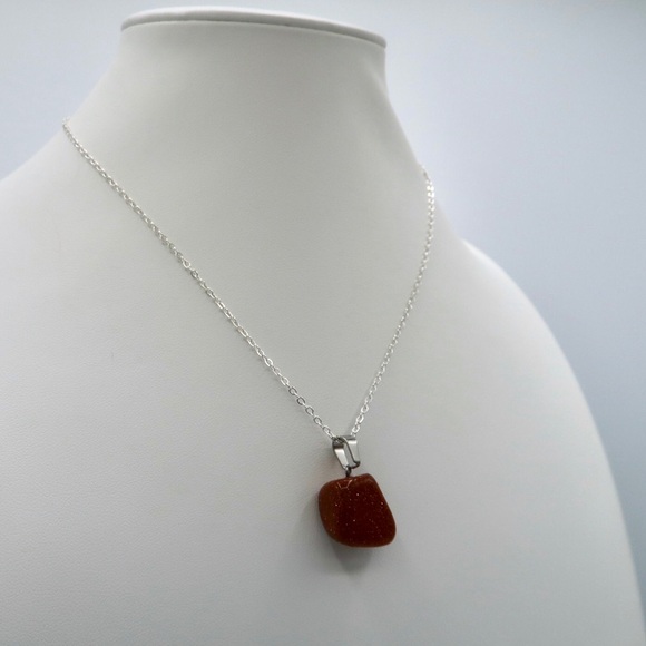 GOLDSTONE NECKLACE - Picture 2 of 3